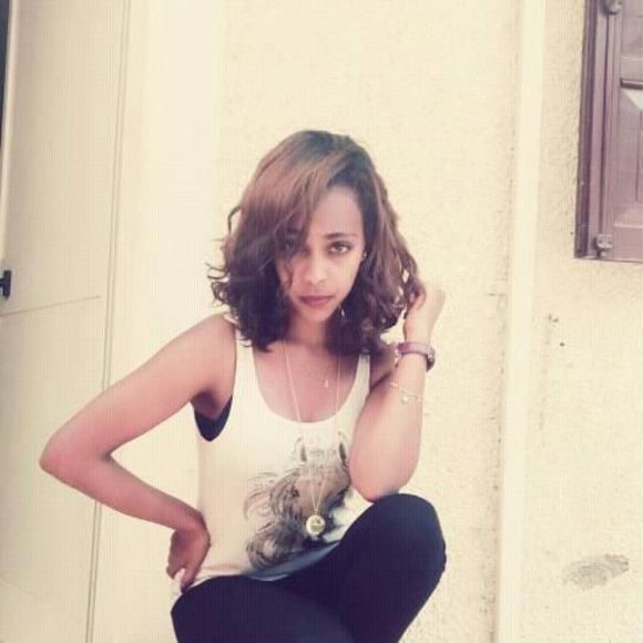 Meet your Posher, Tsíôñ - Picture 1 of 1